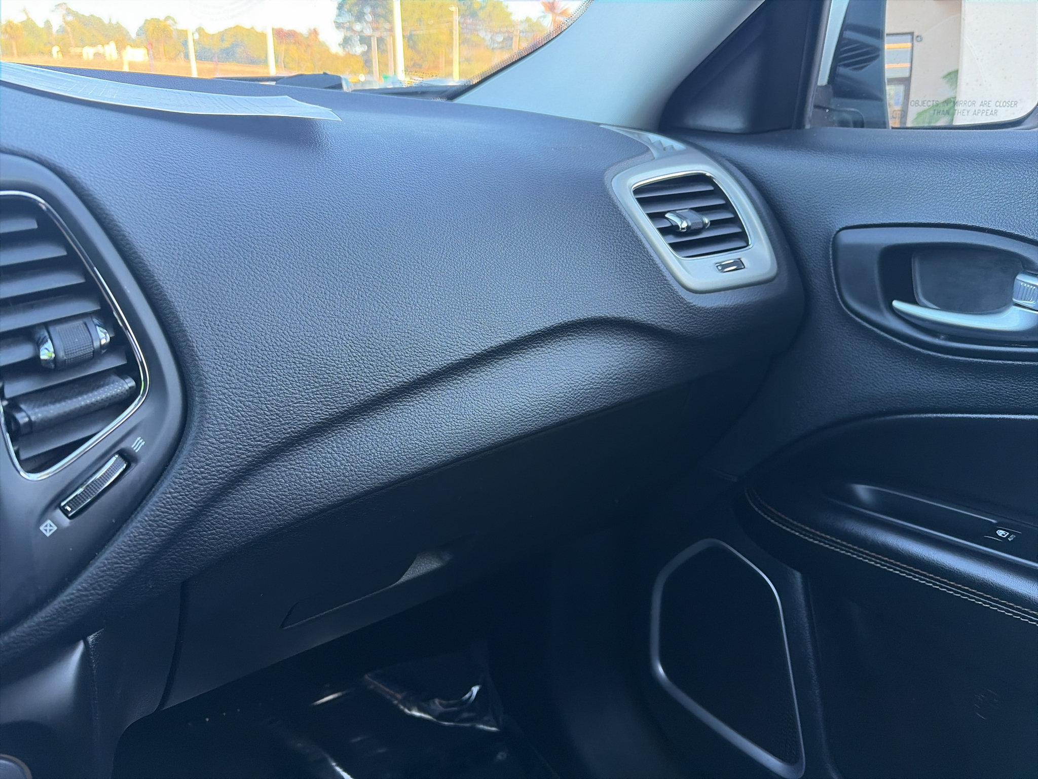 Used 2021 Jeep Compass Latitude FWD image 7