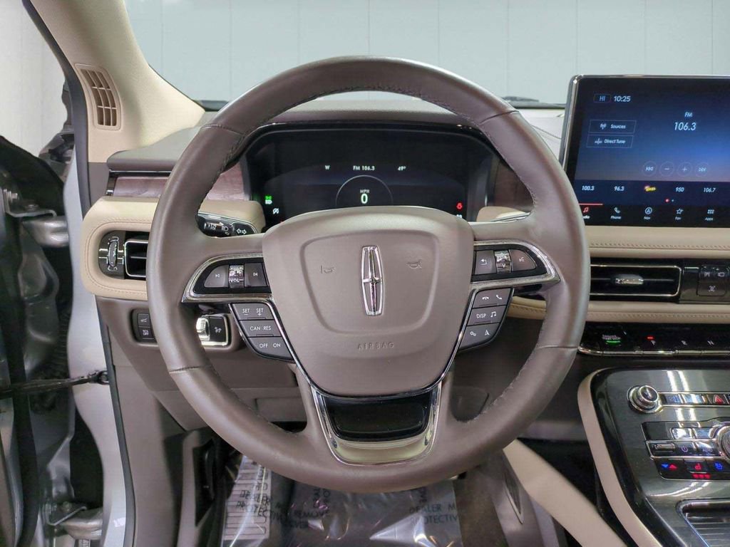 Certified 2023 Lincoln Nautilus Reserve image 19