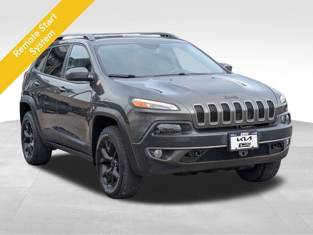 Used 2018 Jeep Cherokee Trailhawk w/ Cold Weather Group AWD/4WD image 7