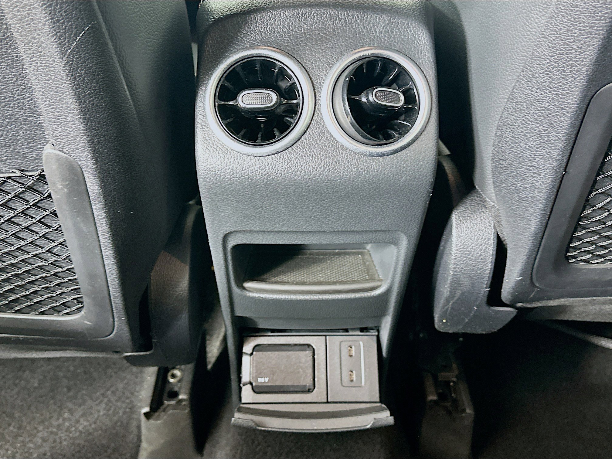 Certified 2023 Mercedes-Benz GLB 35 AMG 4MATIC image 34