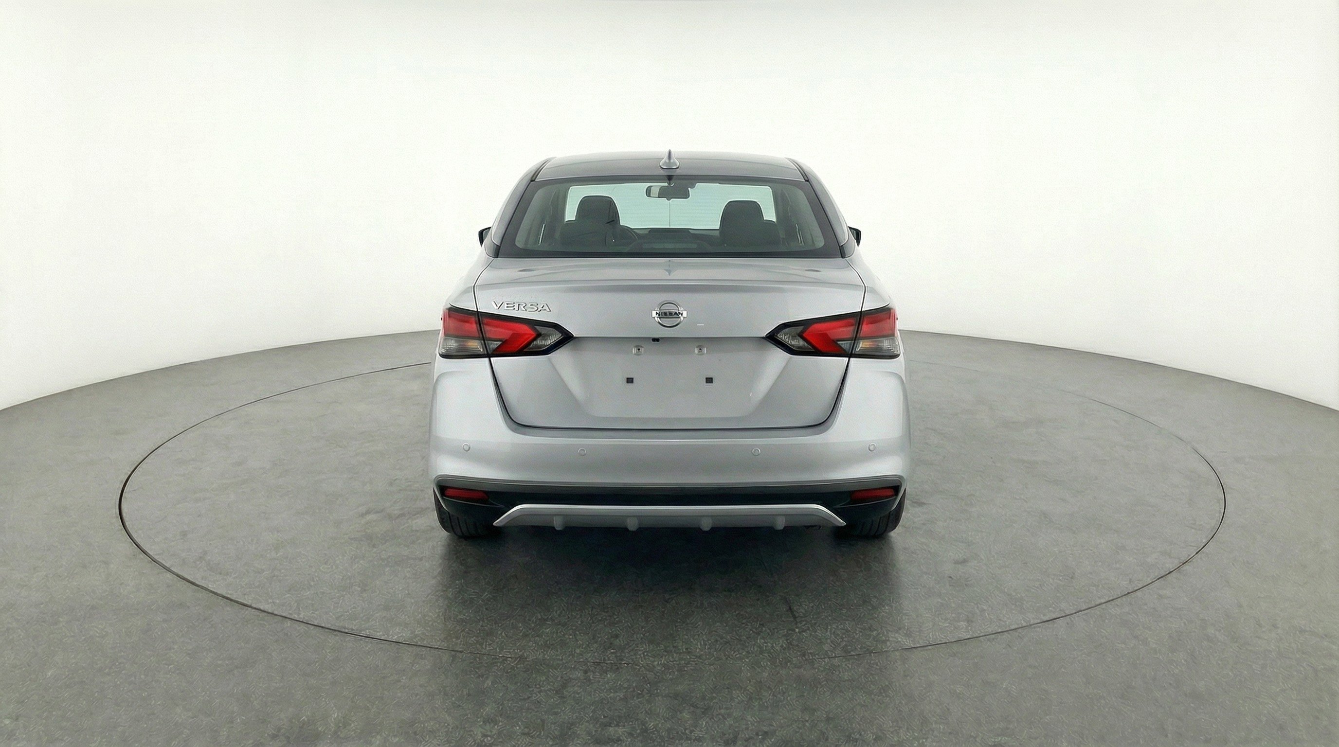 Used 2025 Nissan Versa SV FWD image 7