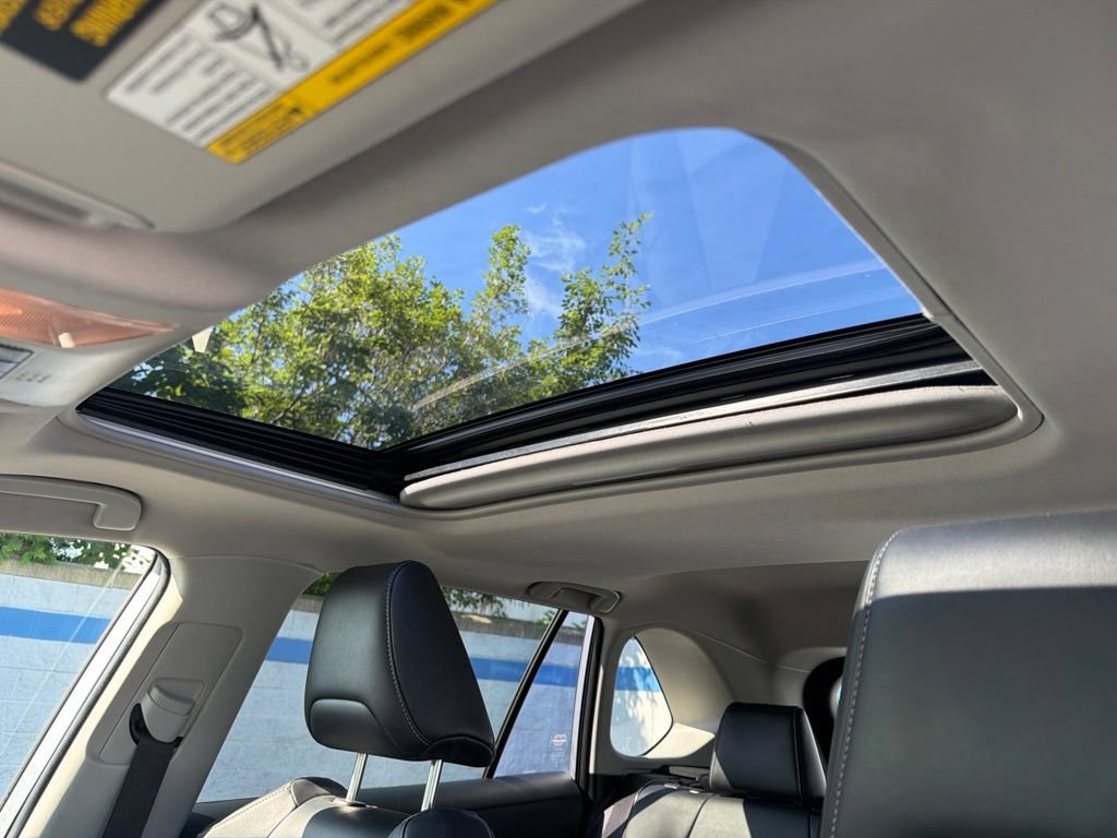 Used 2019 Toyota RAV4 XLE Premium w/ Cold Weather Package AWD/4WD image 11