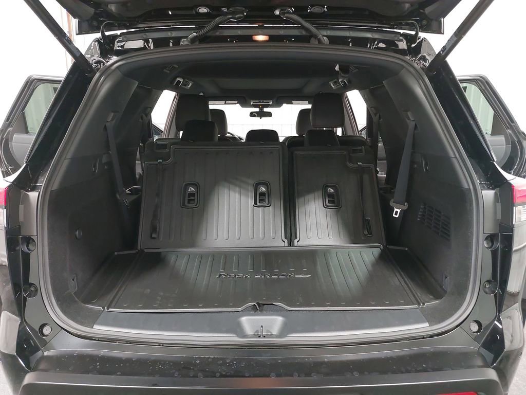 New 2026 Nissan Pathfinder SV image 14