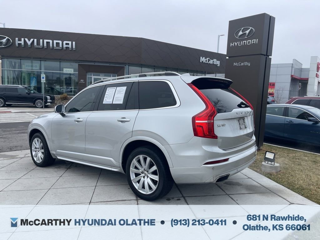 Used 2016 Volvo XC90 T6 Momentum w/ Momentum Plus Package AWD/4WD image 16