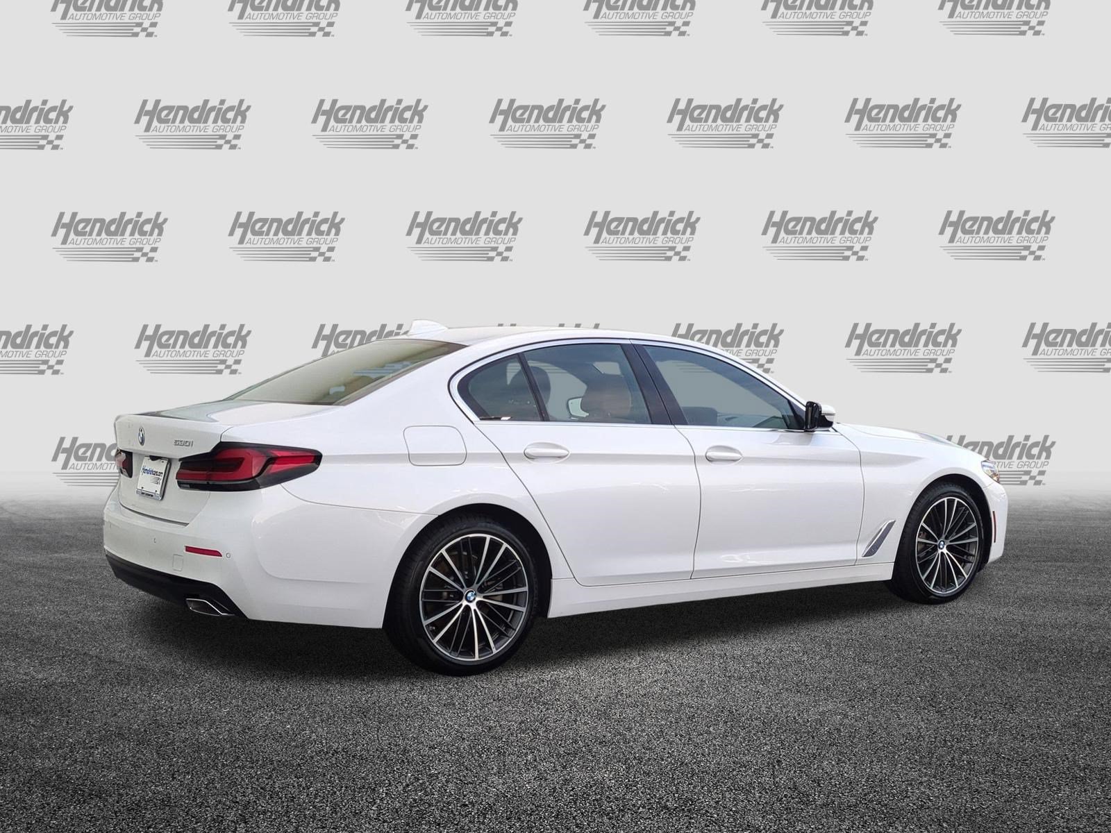 Used 2023 BMW 530i w/ Premium Package RWD image 10