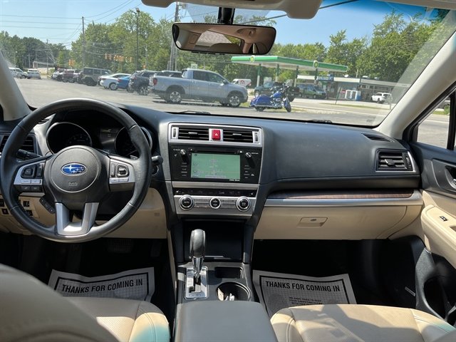 Used 2017 Subaru Outback 3.6R Limited AWD/4WD image 32