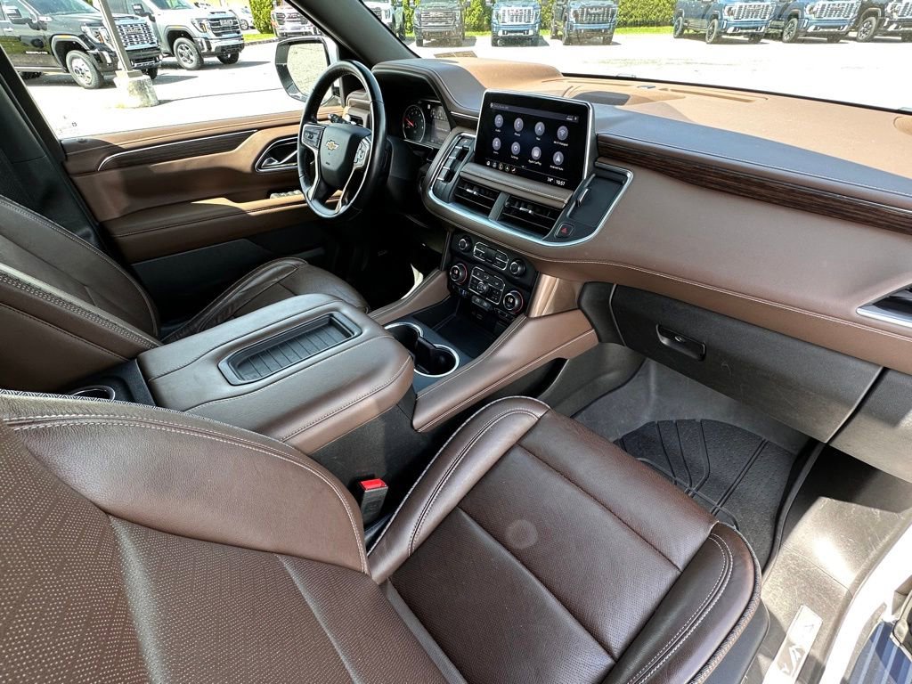 Used 2021 Chevrolet Tahoe High Country w/ Premium Package AWD/4WD image 14