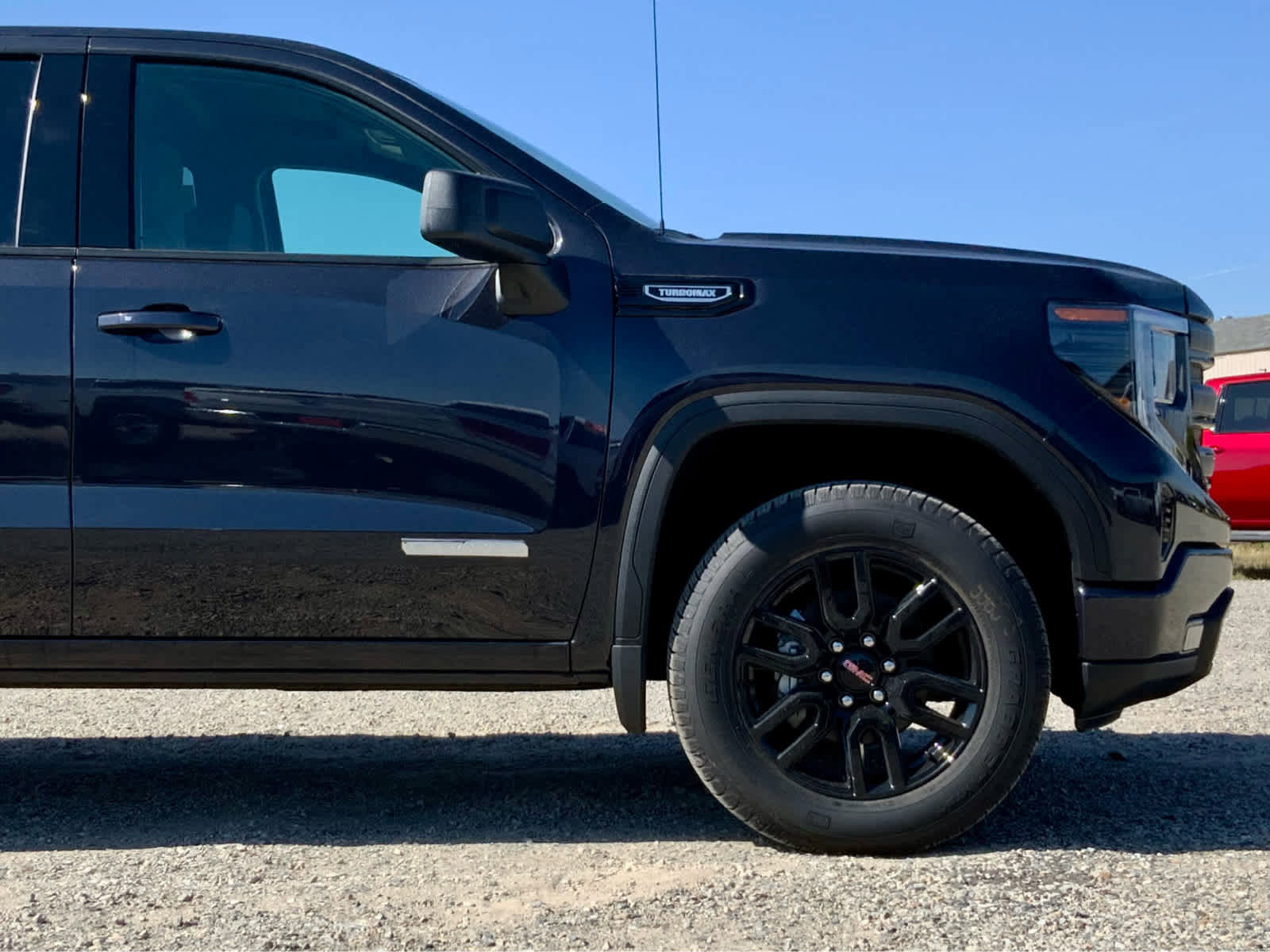 New 2026 GMC Sierra 1500 Elevation image 13