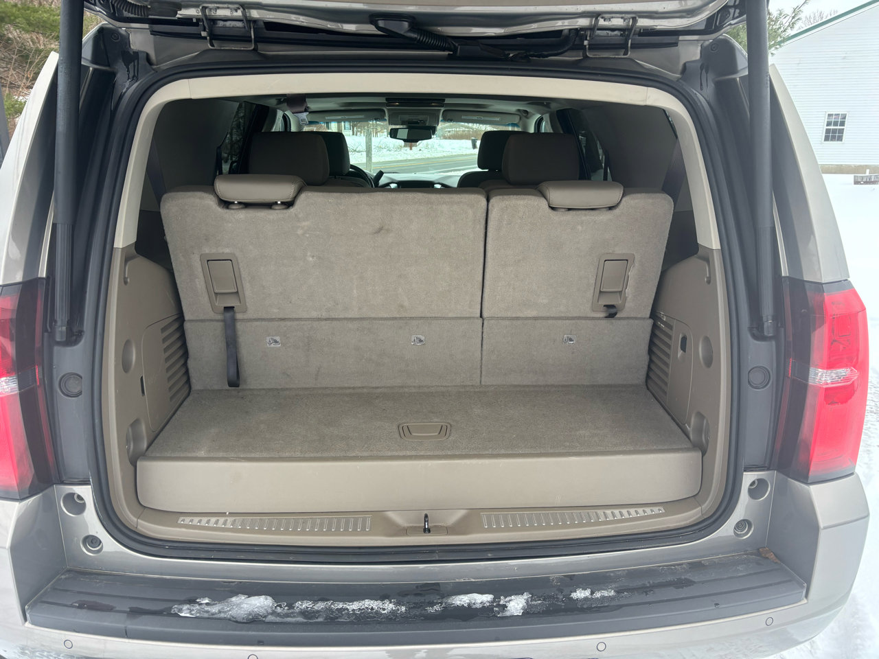 Used 2018 Chevrolet Tahoe LT image 14