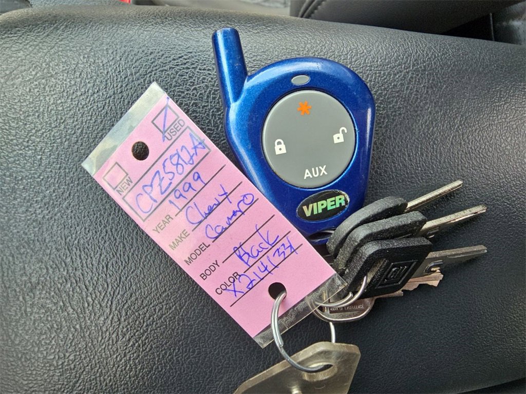 Used 1999 Chevrolet Camaro Z28 image 38