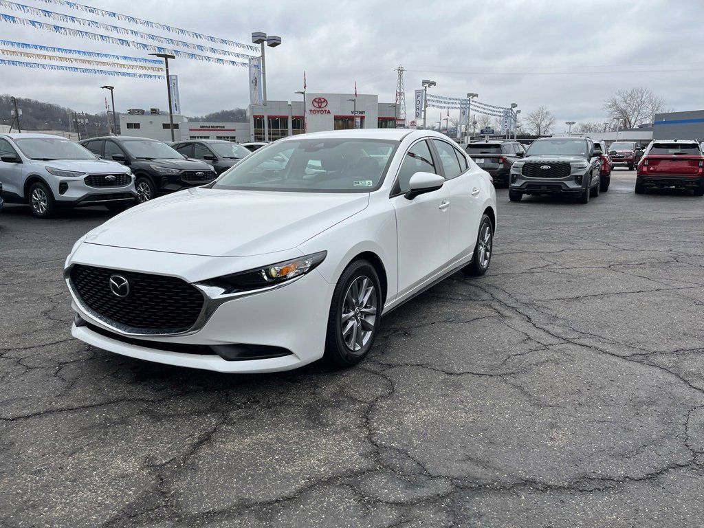 Used 2022 MAZDA MAZDA3 s image 3