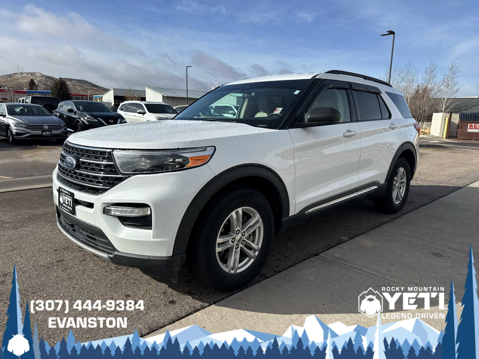 Used 2022 Ford Explorer XLT w/ Equipment Group 202A image 7