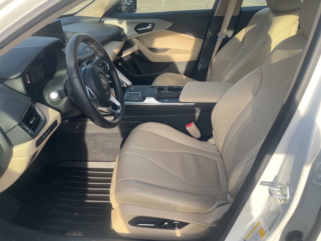 Certified 2025 Acura TLX w/ Technology Package image 13