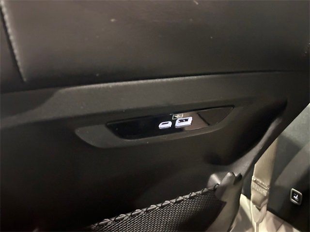 Used 2023 Chrysler Pacifica Limited image 25