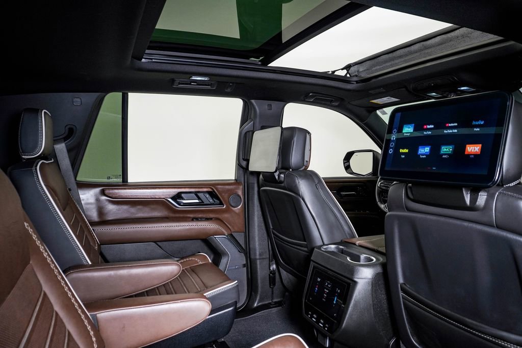 Used 2025 GMC Yukon Denali Ultimate AWD/4WD image 18