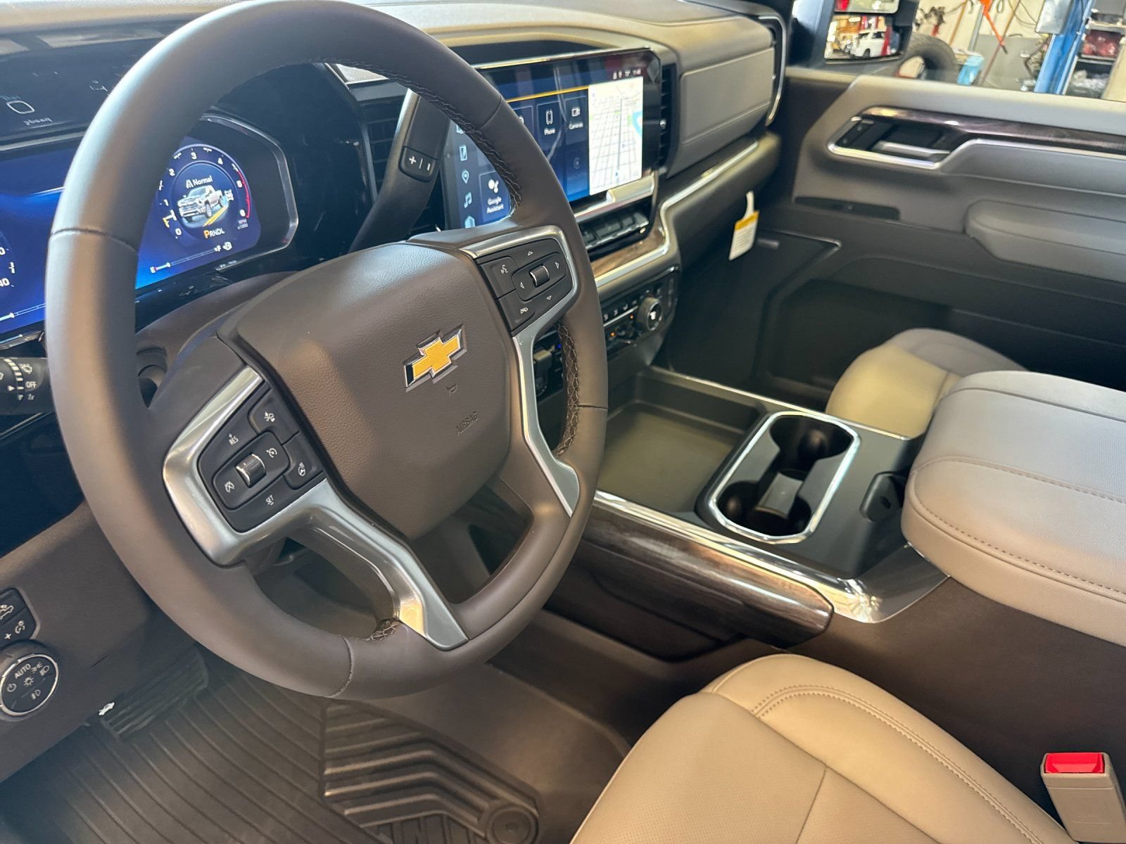 New 2026 Chevrolet Silverado 2500 LTZ w/ LTZ Premium Package AWD/4WD image 10