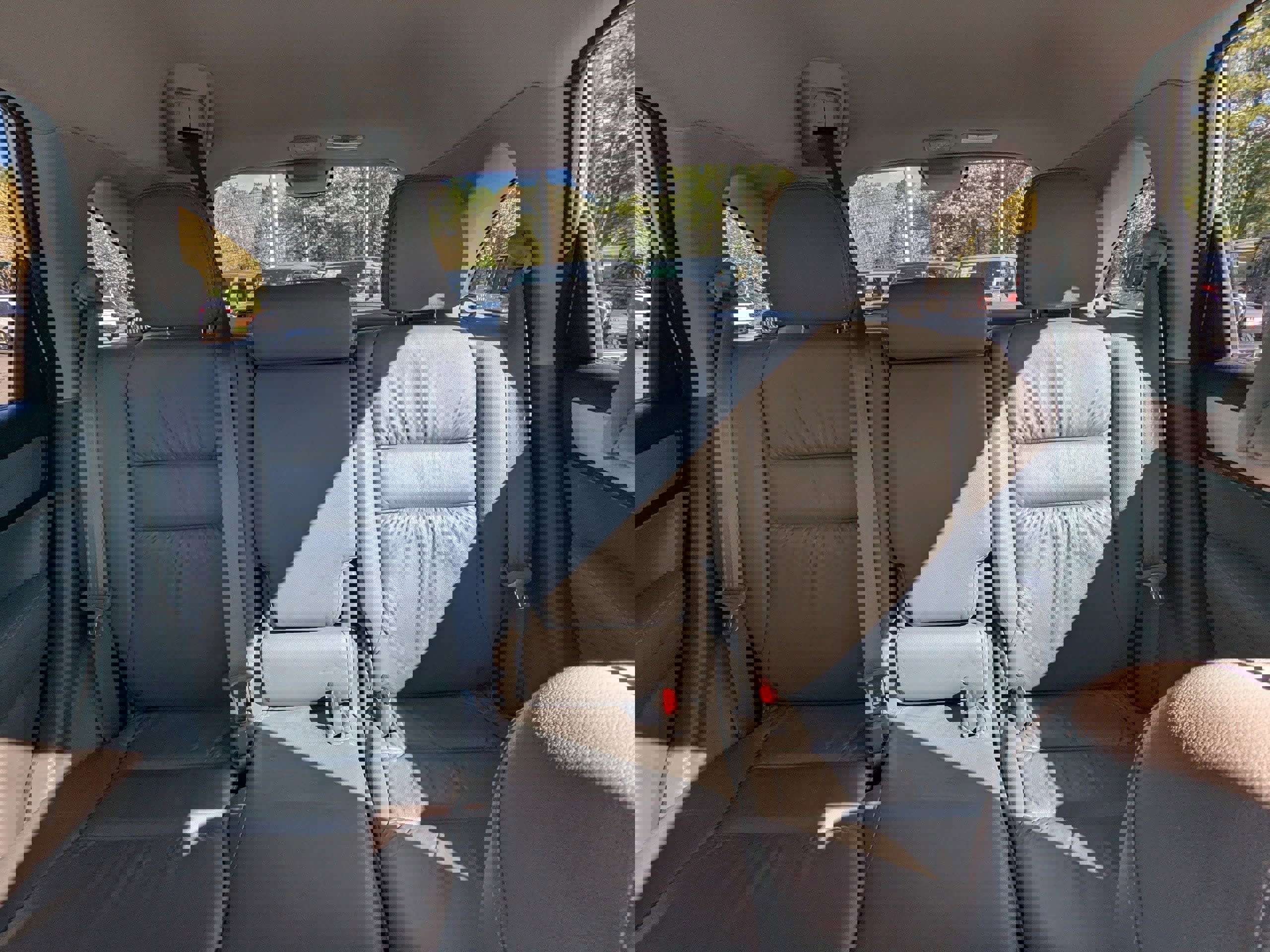 Used 2011 Honda CR-V EX-L image 11