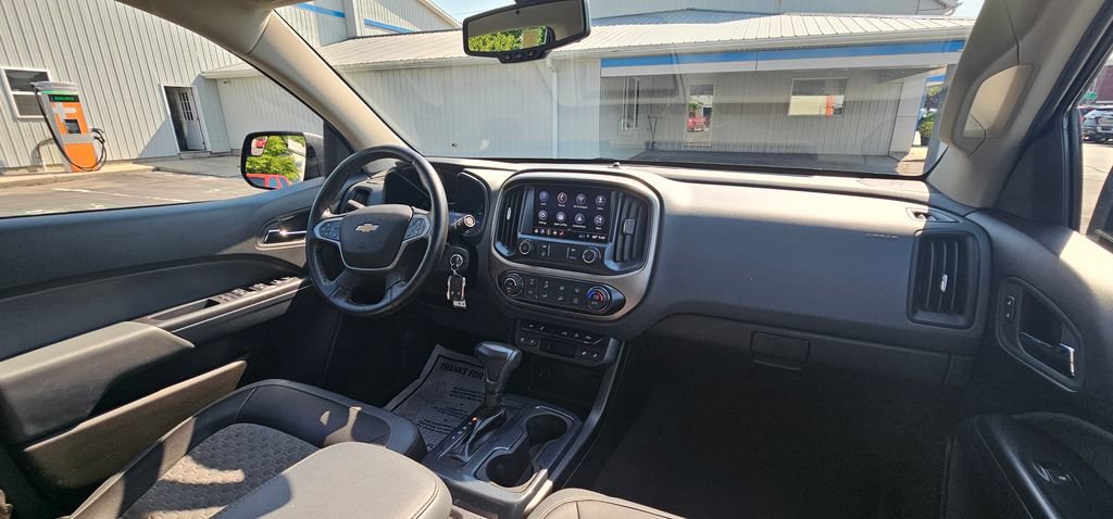 Used 2019 Chevrolet Colorado Z71 AWD/4WD image 18
