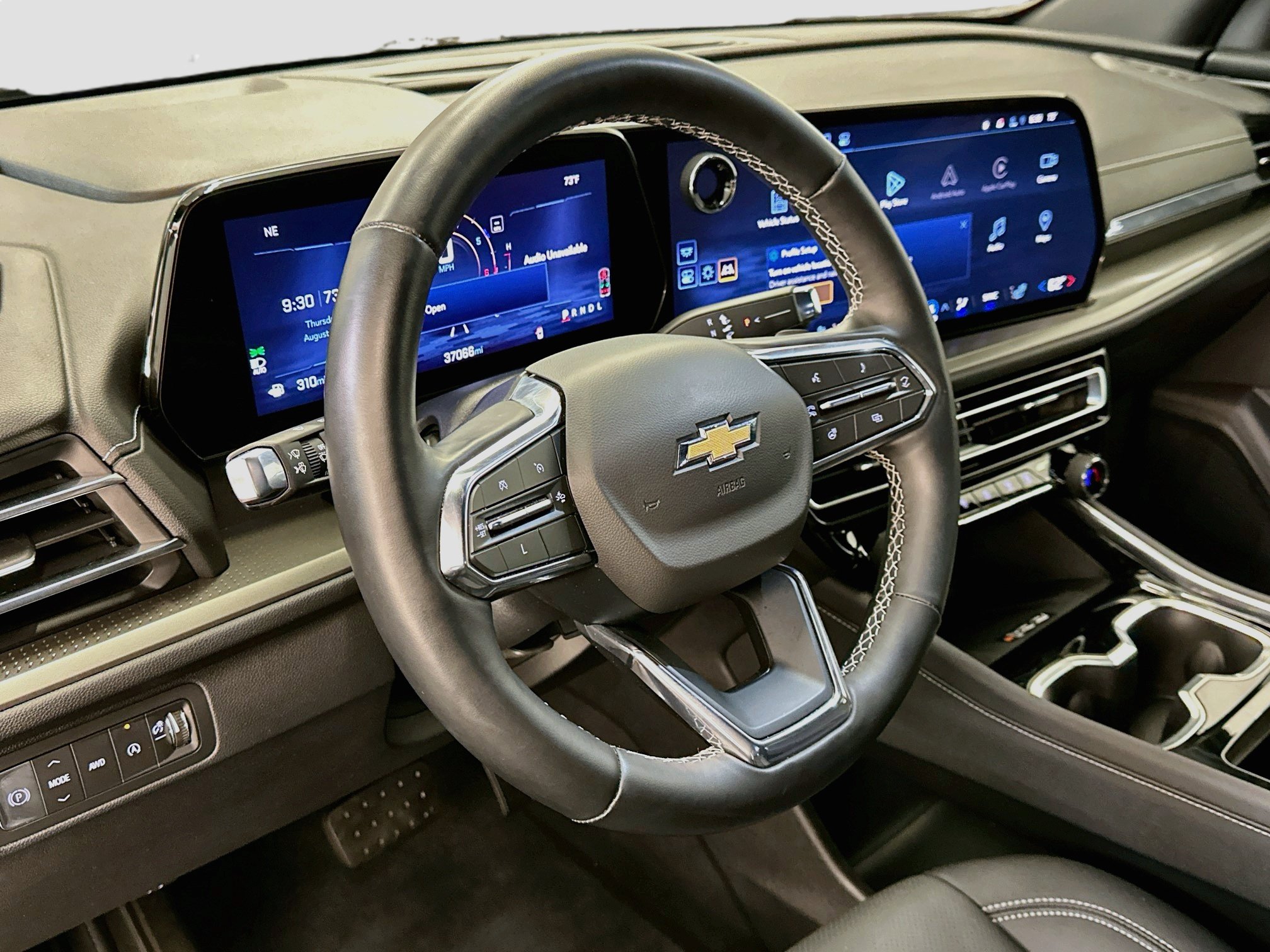 Used 2024 Chevrolet Traverse LT AWD/4WD image 18