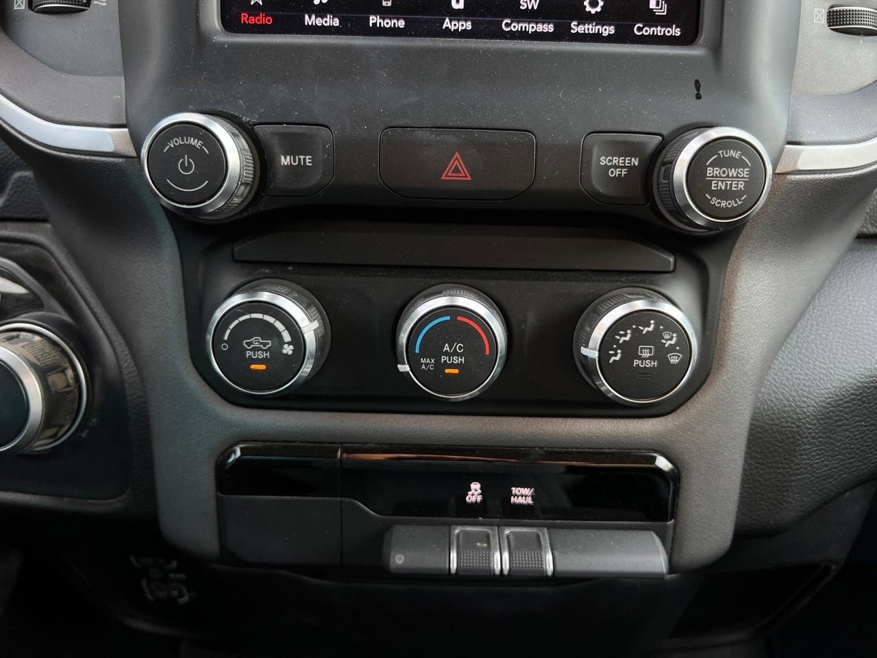 Used 2020 RAM 1500 Lone Star RWD image 19