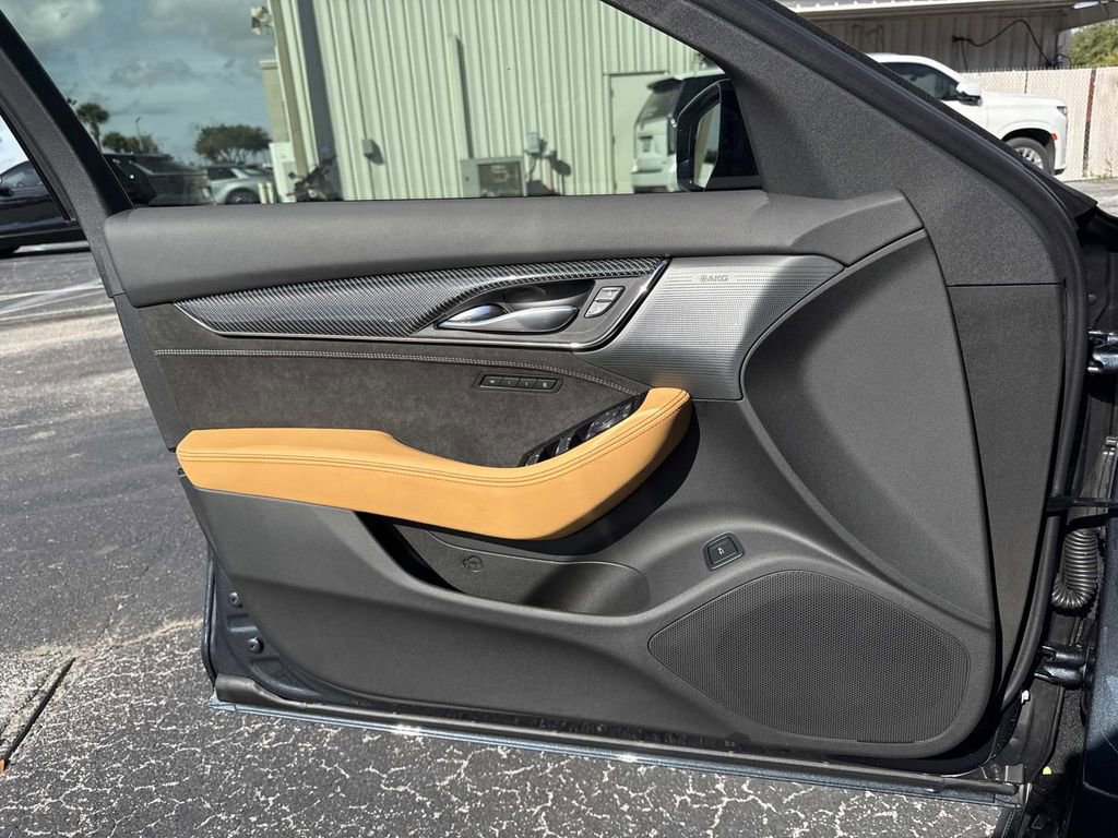 New 2026 Cadillac CT5 V Blackwing w/ Carbon Fiber 2 Package image 18