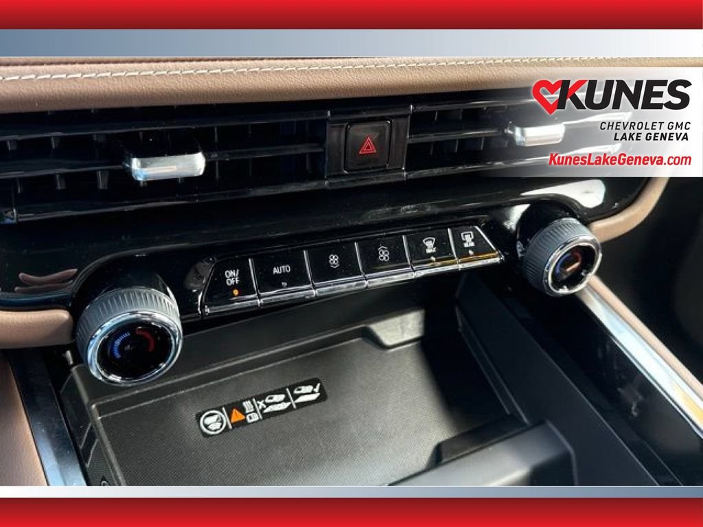 New 2026 Chevrolet Suburban High Country w/ Sun And Tow Package AWD/4WD image 35