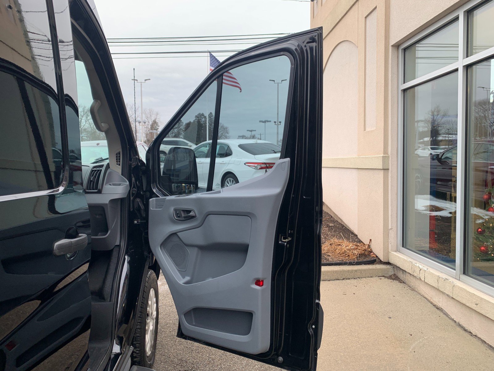 Used 2017 Ford Transit 350 148 Medium Roof image 26