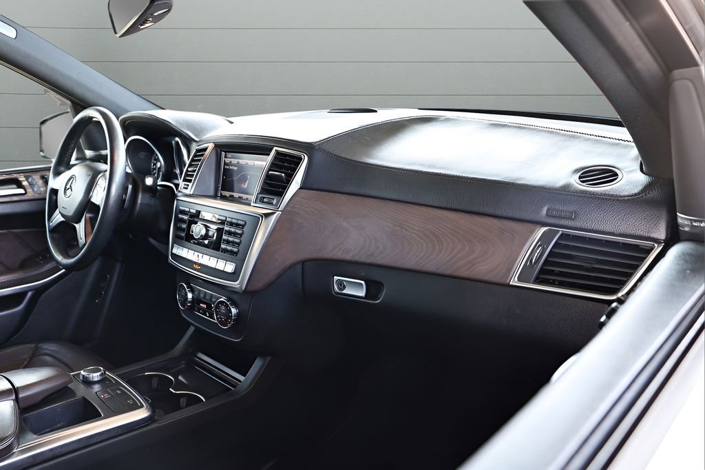 Used 2013 Mercedes-Benz GL 550 4MATIC image 68