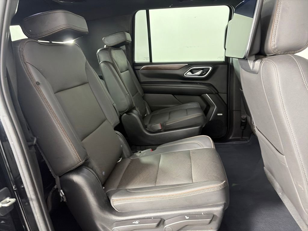 Used 2021 Chevrolet Suburban High Country AWD/4WD image 30