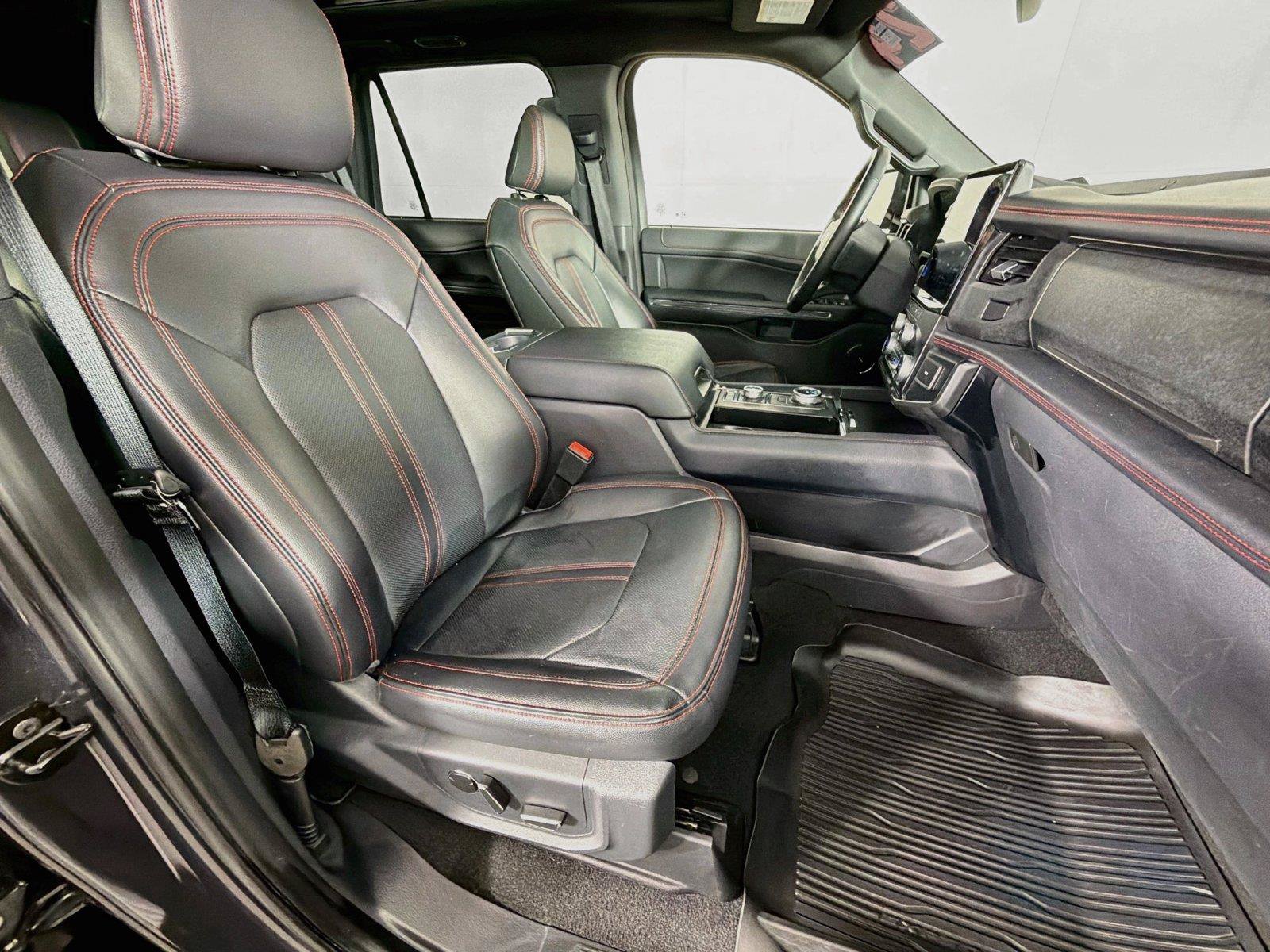 Used 2024 Ford Expedition Limited AWD/4WD image 31