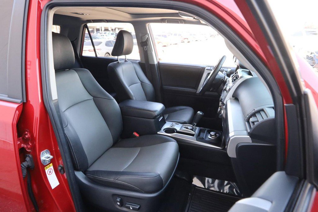 Used 2019 Toyota 4Runner SR5 Premium image 27