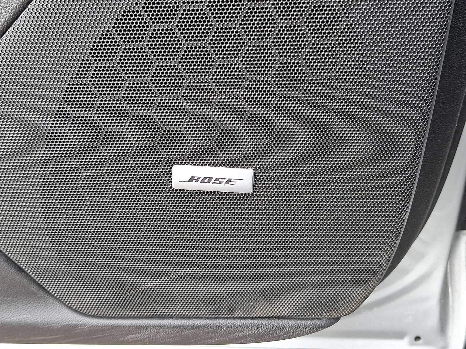 Used 2017 Cadillac XT5 Luxury w/ Driver Awareness Package image 26