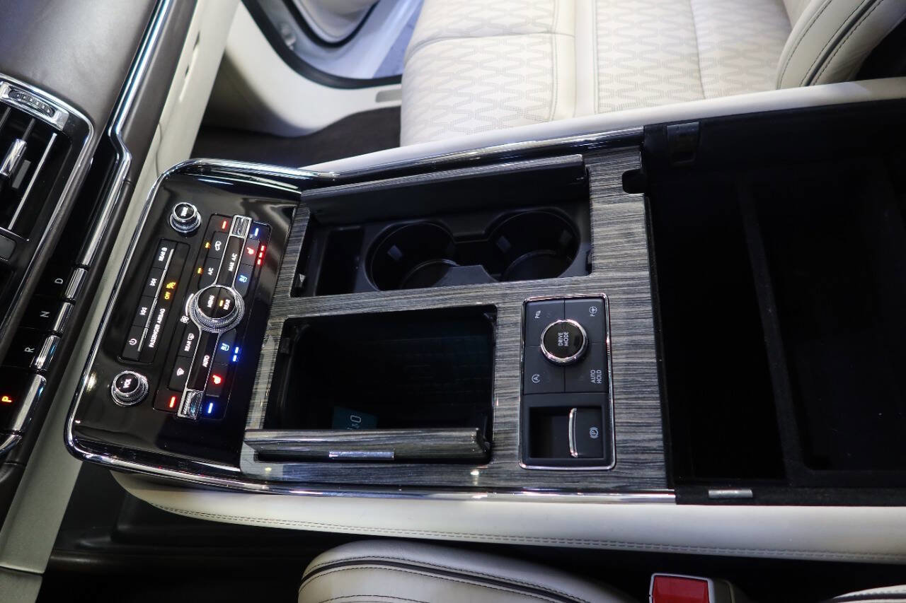 Used 2020 Lincoln Navigator Black Label w/ Cargo Convenience Package image 41