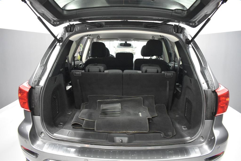 Used 2020 Nissan Pathfinder S AWD/4WD image 32
