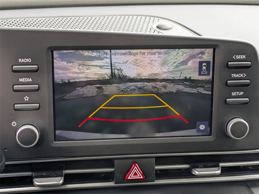 Used 2021 Hyundai Elantra SEL image 19