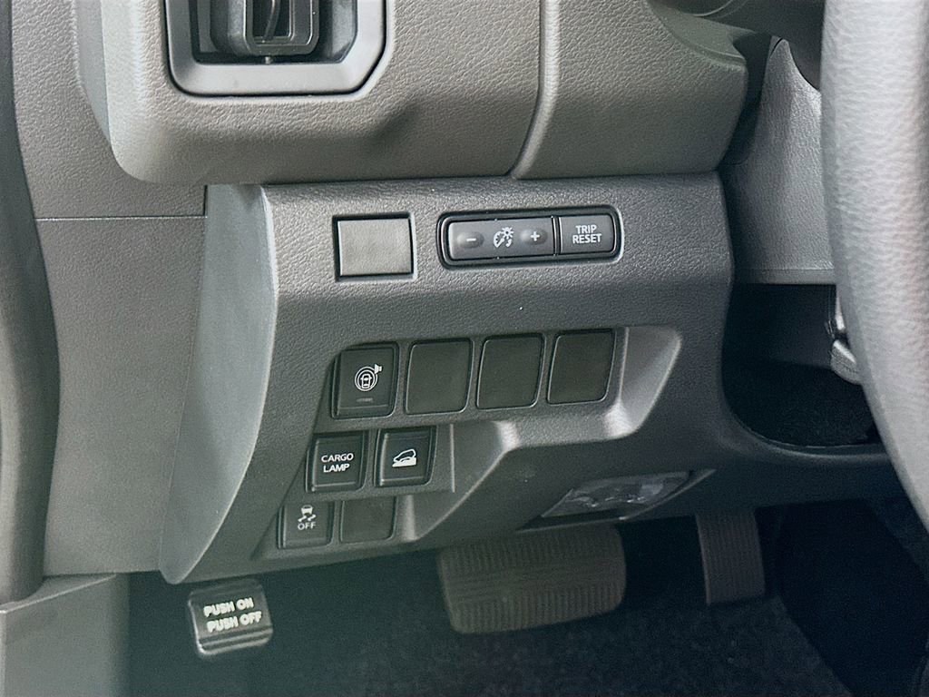 New 2026 Nissan Frontier S image 15