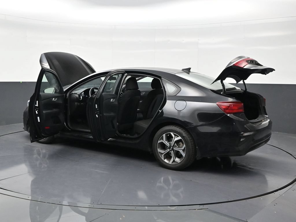 Used 2020 Kia Forte LXS FWD image 31