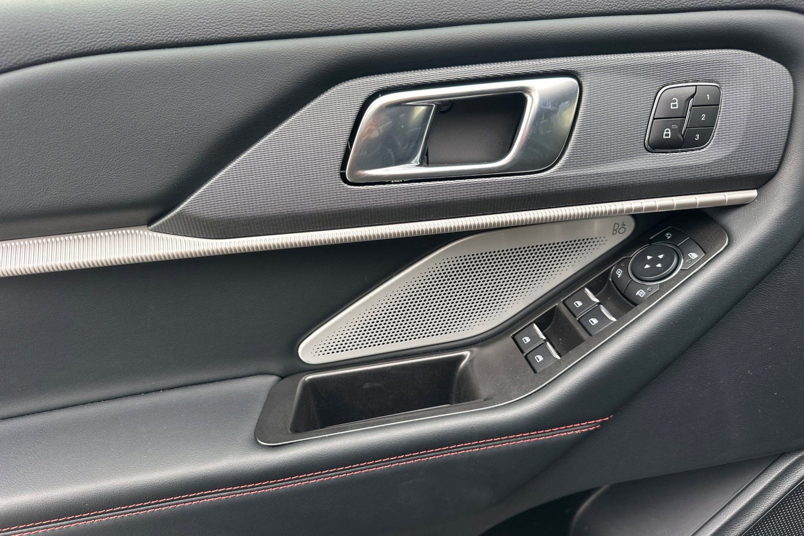 New 2026 Ford Explorer ST w/ Sun And Sound Package image 10