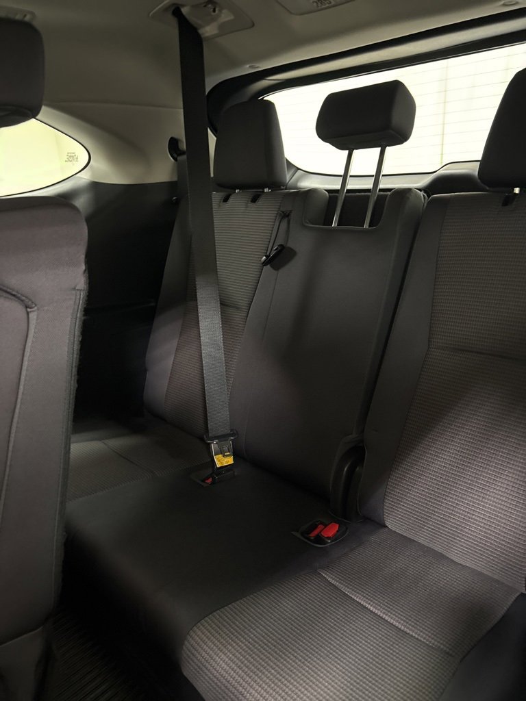 Used 2023 Toyota Highlander L image 25