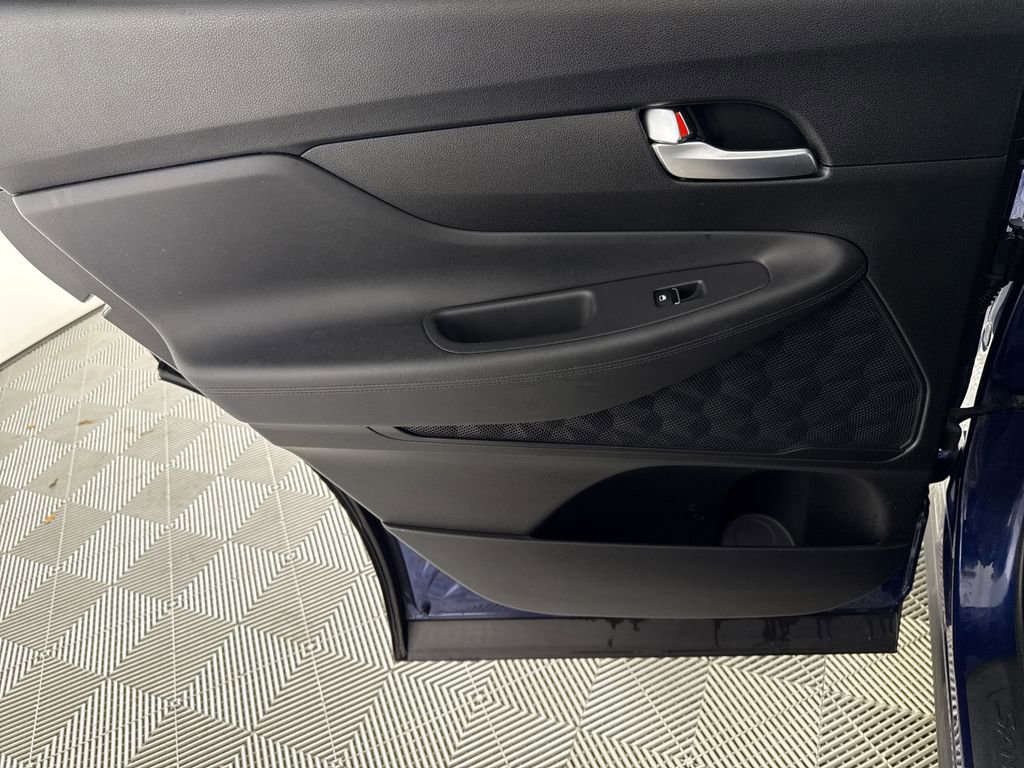 Used 2019 Hyundai Santa Fe SEL FWD image 12