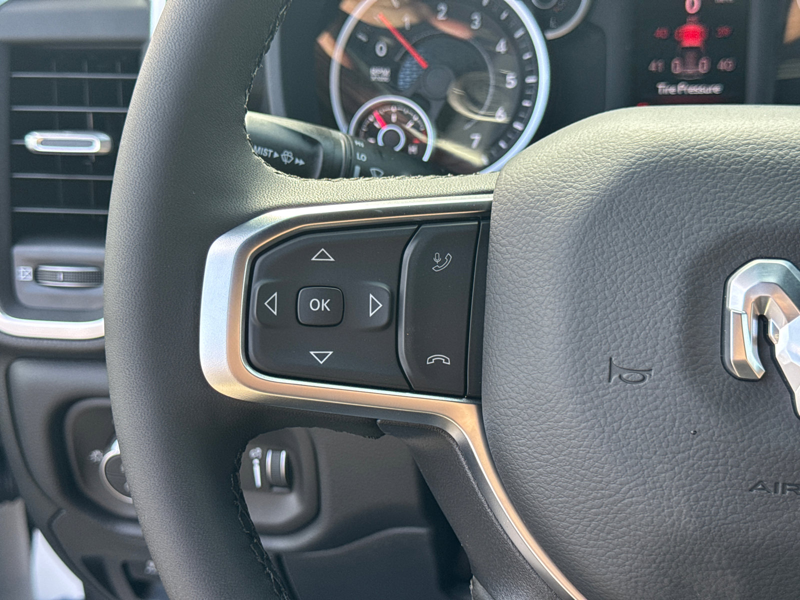 New 2026 RAM 1500 Big Horn AWD/4WD image 23