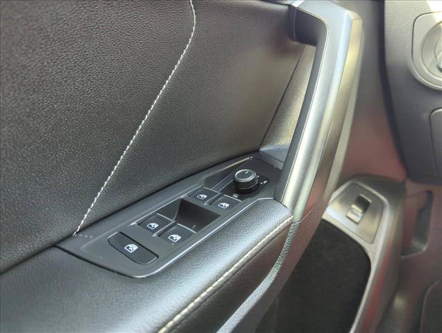 Used 2022 Volkswagen Tiguan SE R-Line FWD image 24