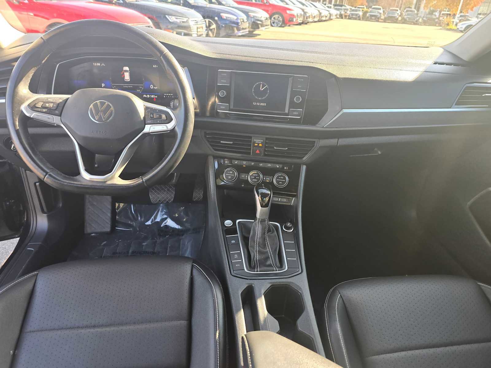 Used 2024 Volkswagen Jetta SE image 21