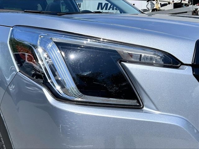 Used 2023 Subaru Forester Premium AWD/4WD image 32