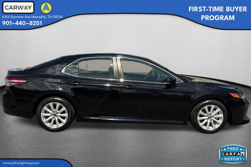 Used 2018 Toyota Camry LE FWD image 5