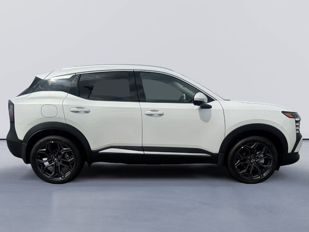 New 2025 Nissan Kicks SR w/ SR Premium Package image 6