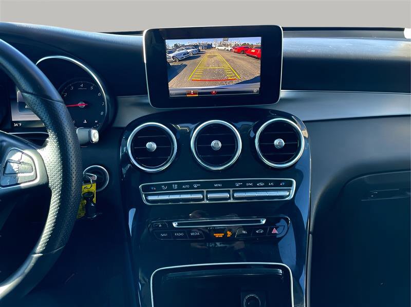 Used 2019 Mercedes-Benz GLC 300 image 18