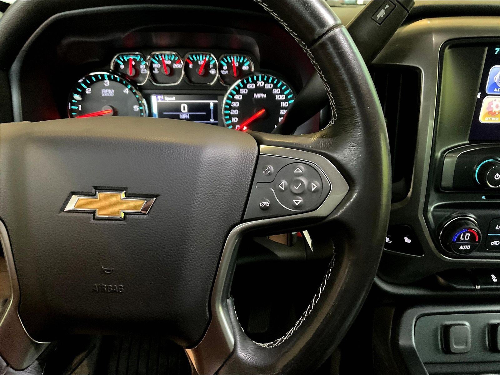 Used 2018 Chevrolet Silverado 1500 LT w/ All Star Edition AWD/4WD image 13