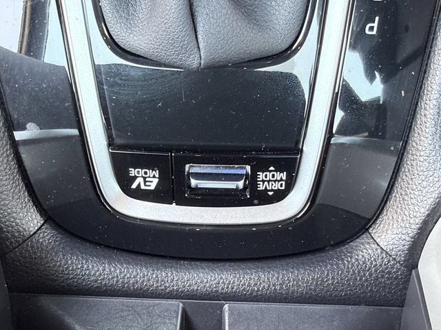 Used 2025 Toyota Corolla Cross AWD Hybrid w/ Convenience Package image 22