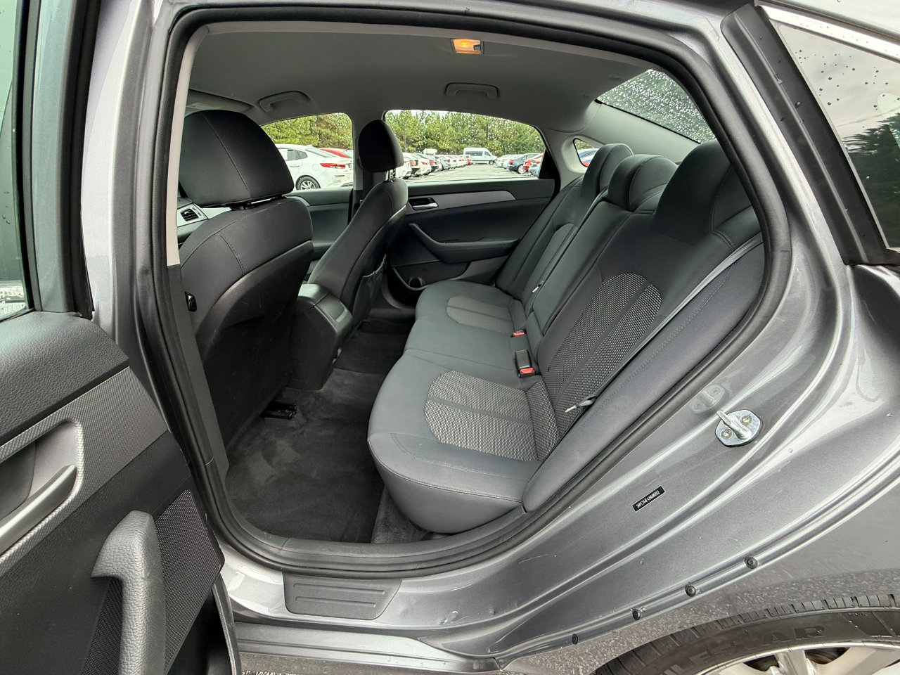 Used 2018 Hyundai Sonata SE image 11